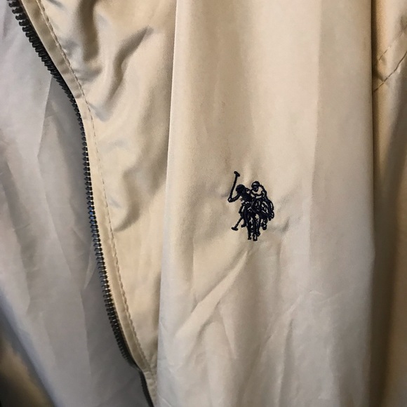 Tan with blue trim windbreaker - Picture 2 of 3